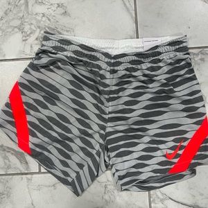 Nike Women's Dri-Fit Strike Soccer Shorts Sz. Medium NEW CW6095-100